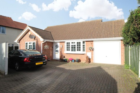 View Full Details for The Piece, Churchdown, Gloucester