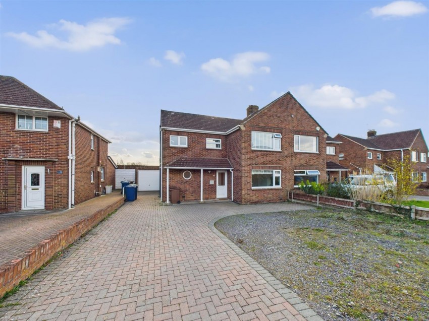 Images for Chosen Drive, Churchdown, Gloucester