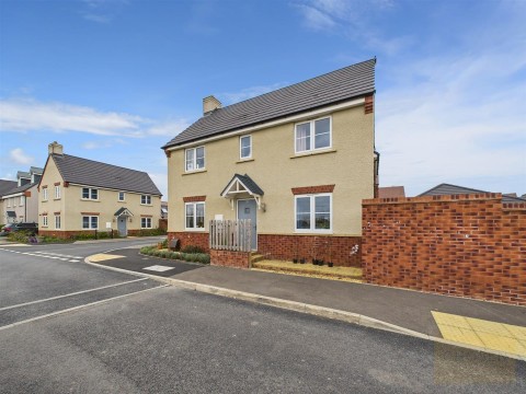 View Full Details for Somerdale Avenue, Brockworth, Gloucester
