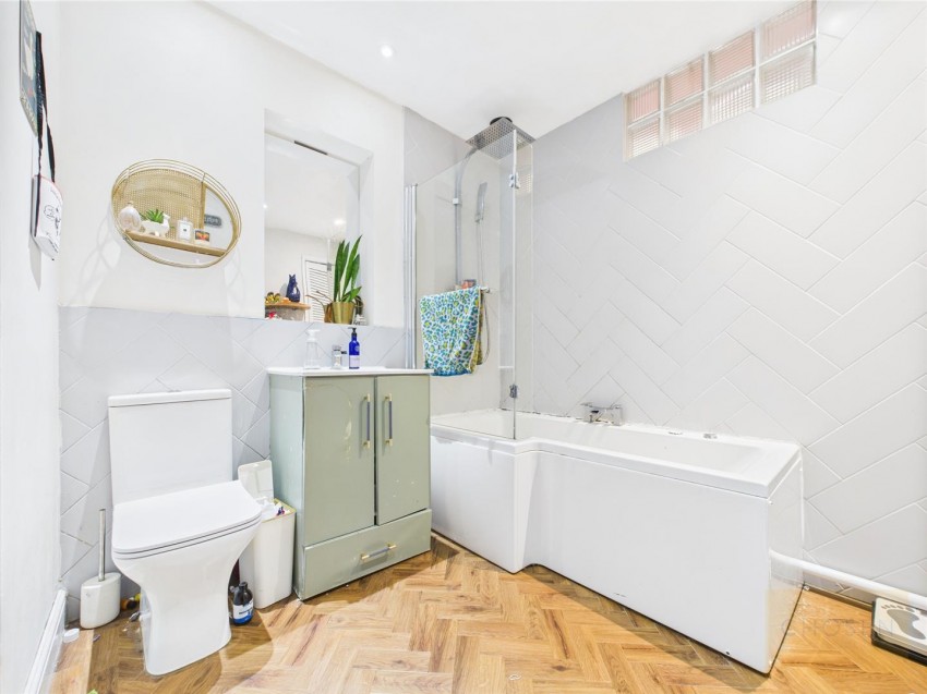 Images for Lawn Crescent, Shurdington, Cheltenham