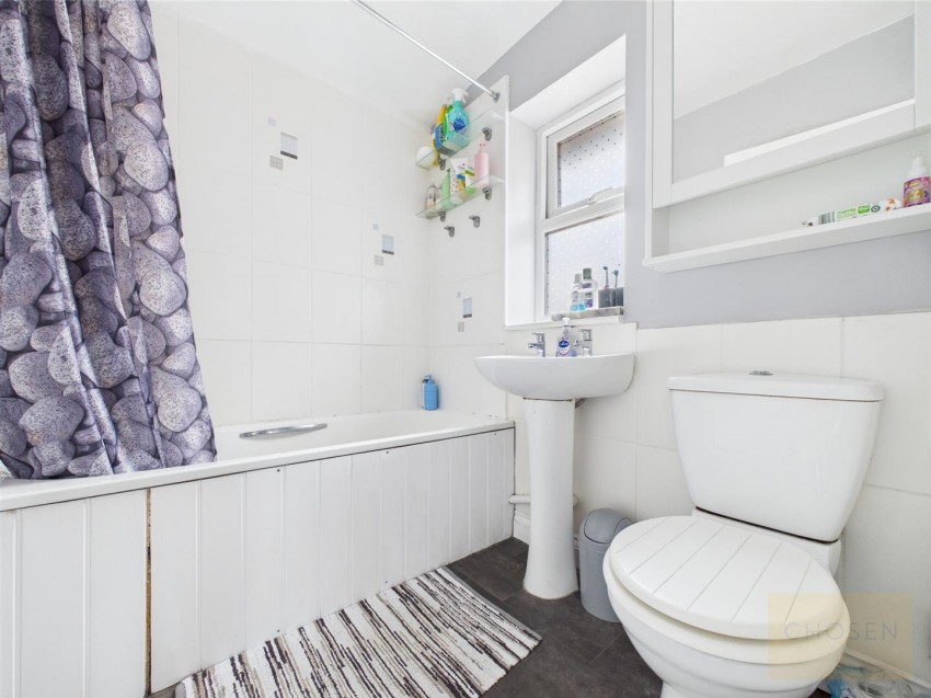 Images for Holtham Avenue, Churchdown, Gloucester