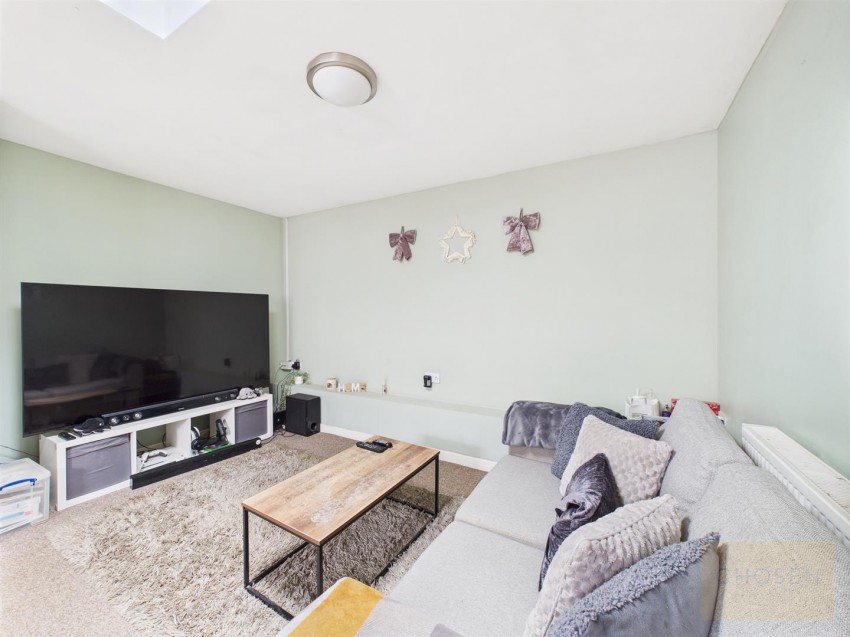 Images for Hempsted Lane, Gloucester