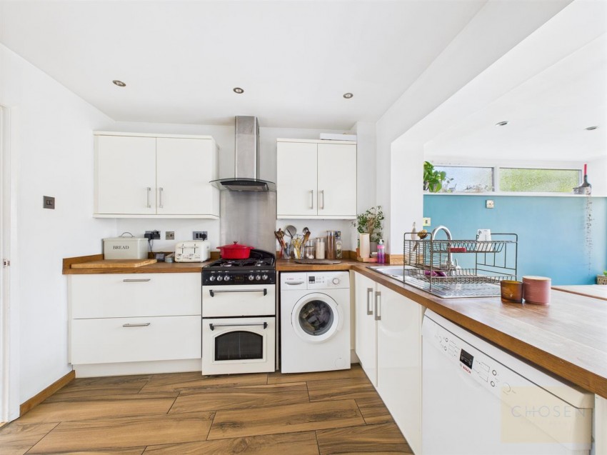 Images for Blackbird Avenue, Gloucester