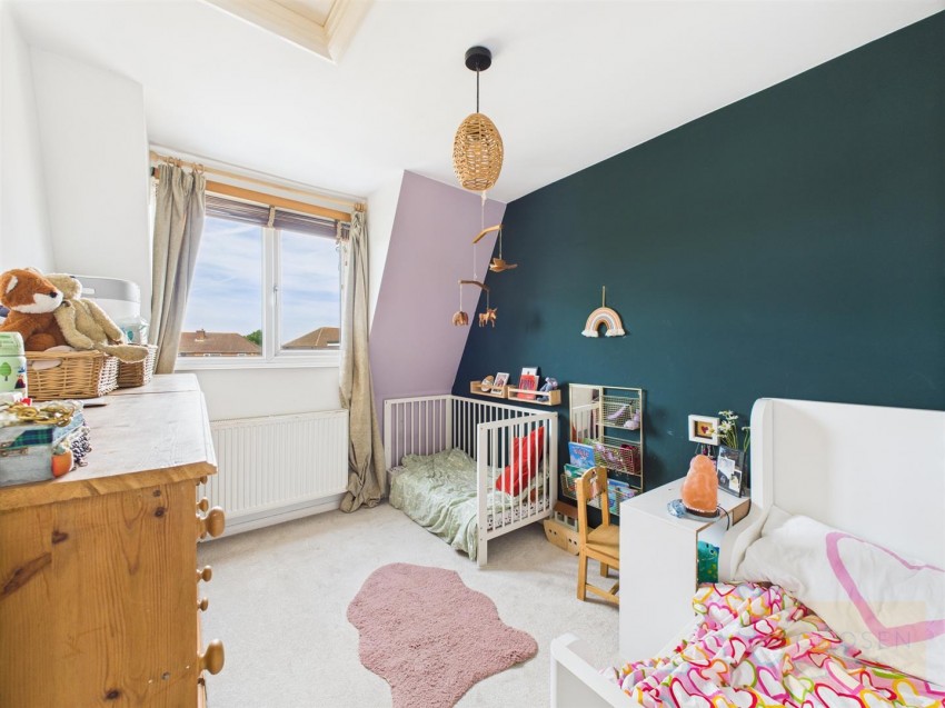 Images for Blackbird Avenue, Gloucester