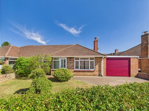 View Full Details for Pirton Crescent, Churchdown, Gloucester