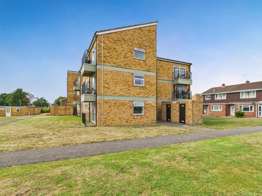 Images for Golden Vale, Churchdown, GLOUCESTER