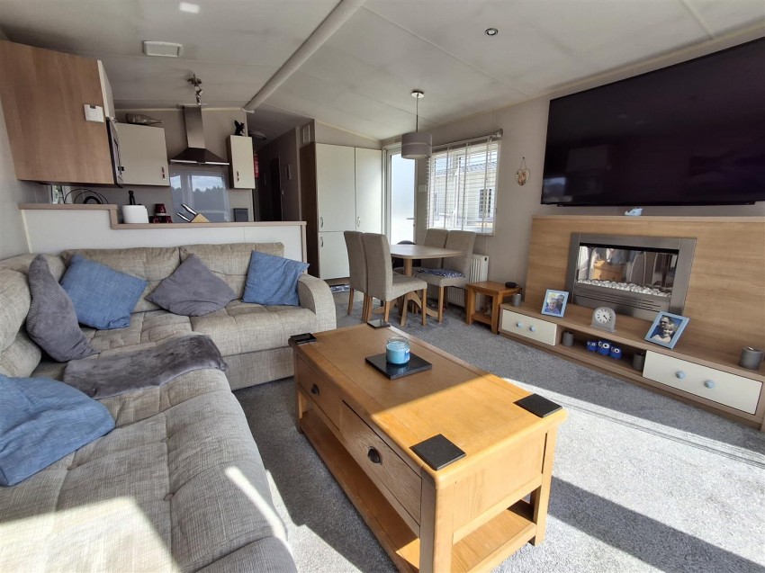 Images for Norton Park, Tewkesbury Road, Norton, Gloucester