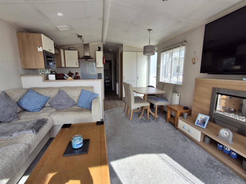 Images for Norton Park, Tewkesbury Road, Norton, Gloucester