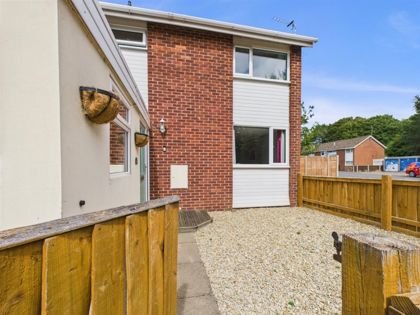 Images for Yew Tree Way, Churchdown, Gloucester