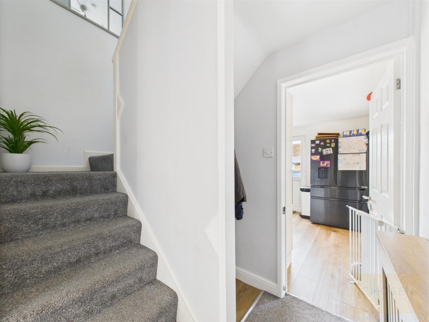 Images for Yew Tree Way, Churchdown, Gloucester