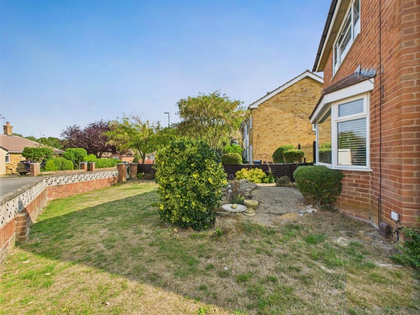 Images for Snowdon Gardens, Gloucester