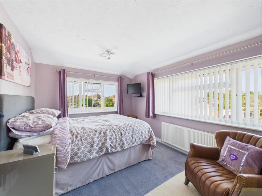Images for Snowdon Gardens, Gloucester