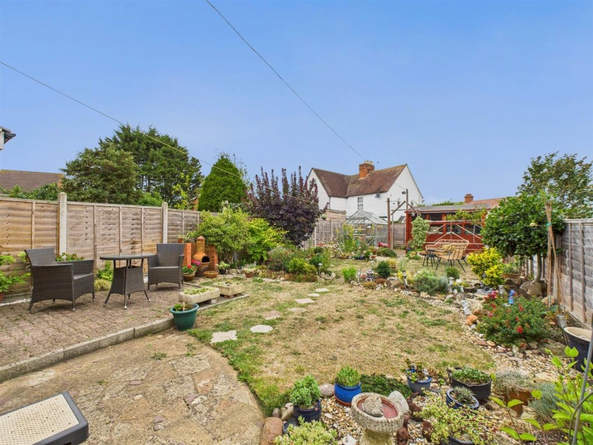Images for Field End, Churchdown, Gloucester