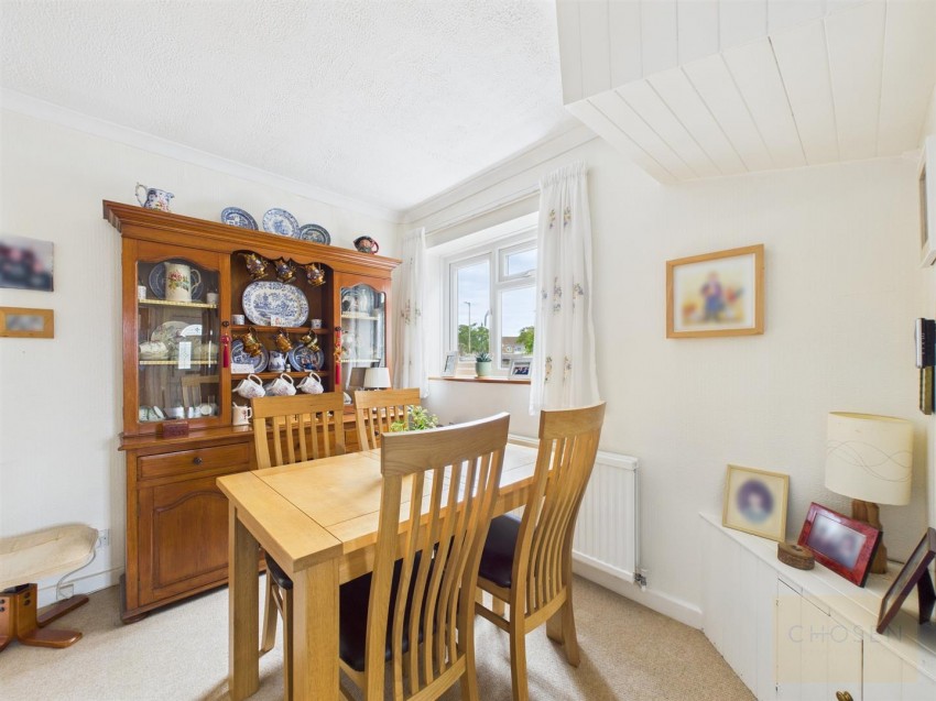 Images for Field End, Churchdown, Gloucester