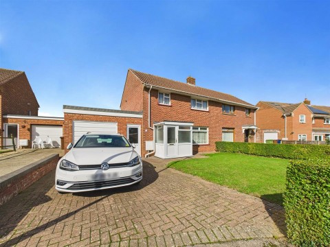 View Full Details for Maple Drive, Brockworth, Gloucester