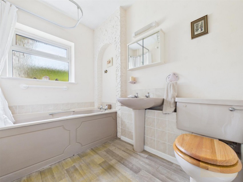 Images for The Piece, Churchdown, Gloucester
