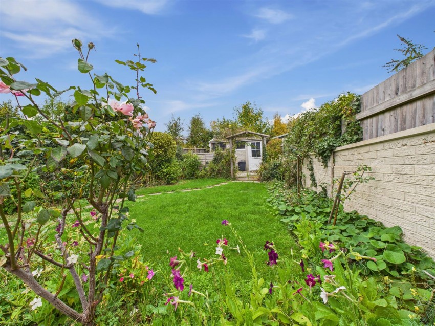 Images for Oldbury Orchard, Gloucester