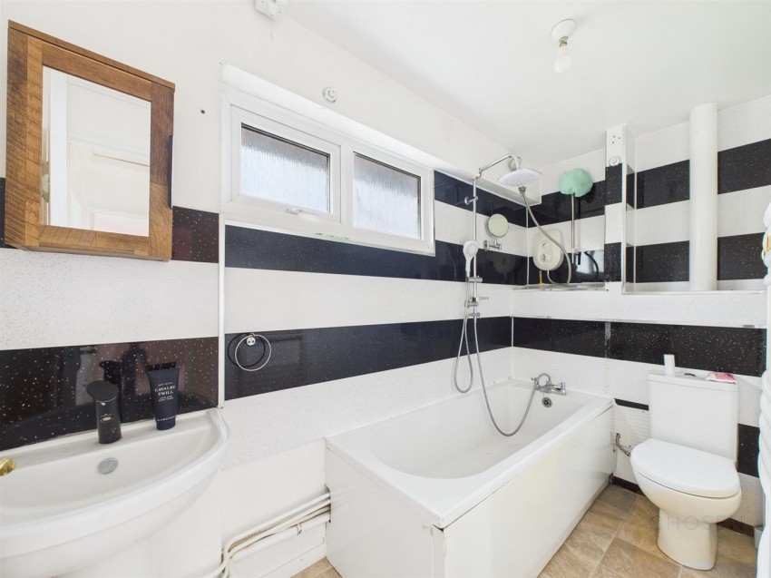 Images for Yew Tree Way, Churchdown, Gloucester