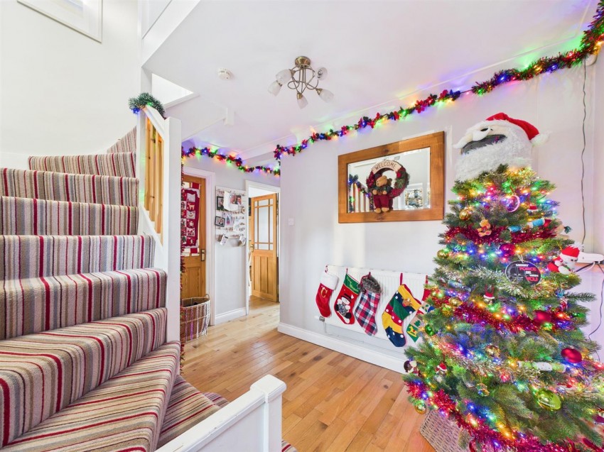 Images for Barrow Hill, Churchdown, Gloucester