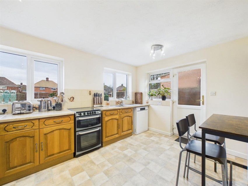 Images for Holtham Avenue, Churchdown, Gloucester