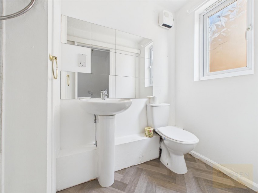 Images for Harris Close, Churchdown, Gloucester