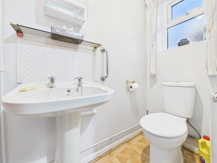 Images for Church Road, Churchdown, Gloucester