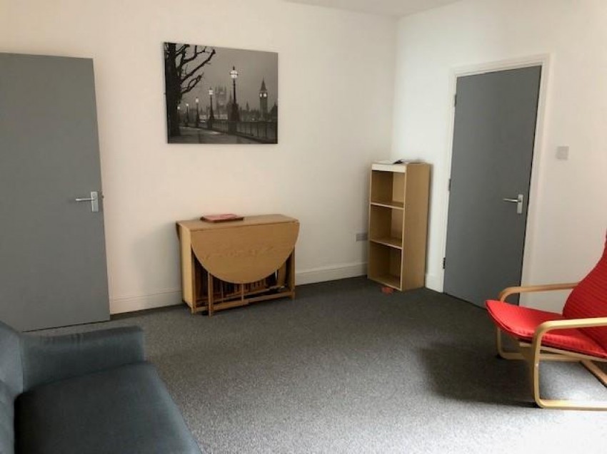 Images for ROOM IN HOUSE SHARE - Alfred Street Gloucester