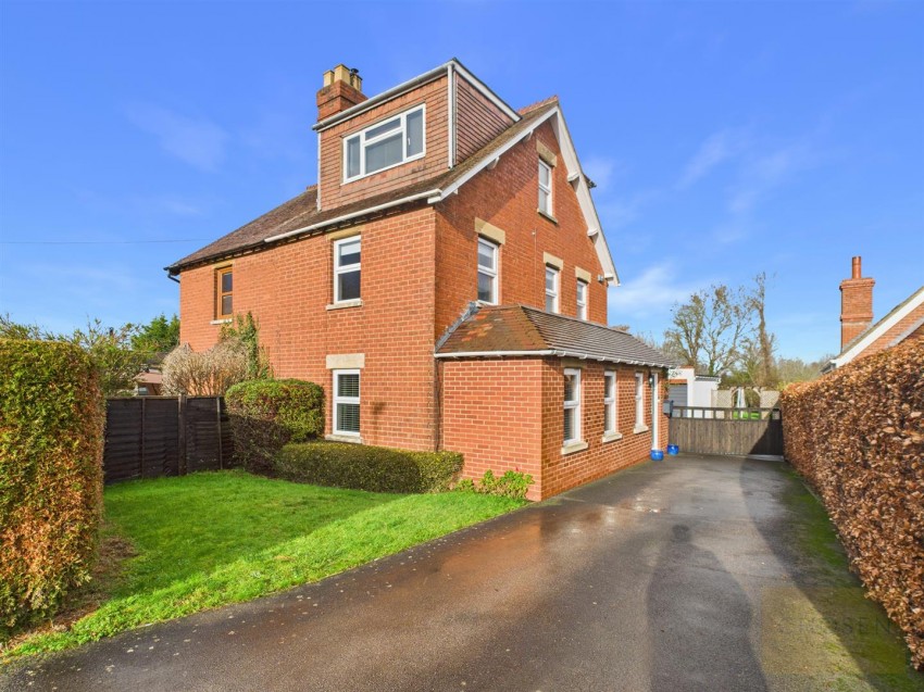 Images for Far Sandfield, Churchdown, Gloucester