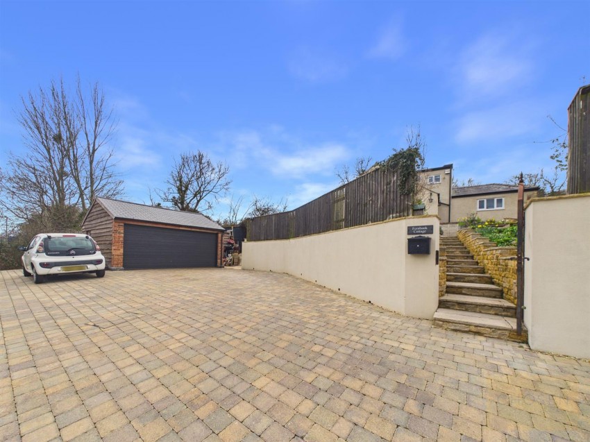 Images for Barrow Hill, Churchdown, Gloucester