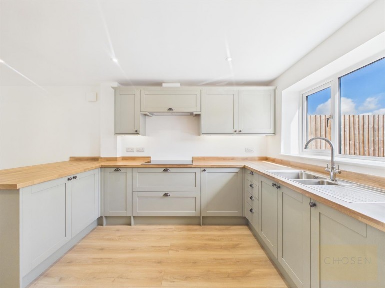 Redwing Gate, Goldfinch Edge,  Cam