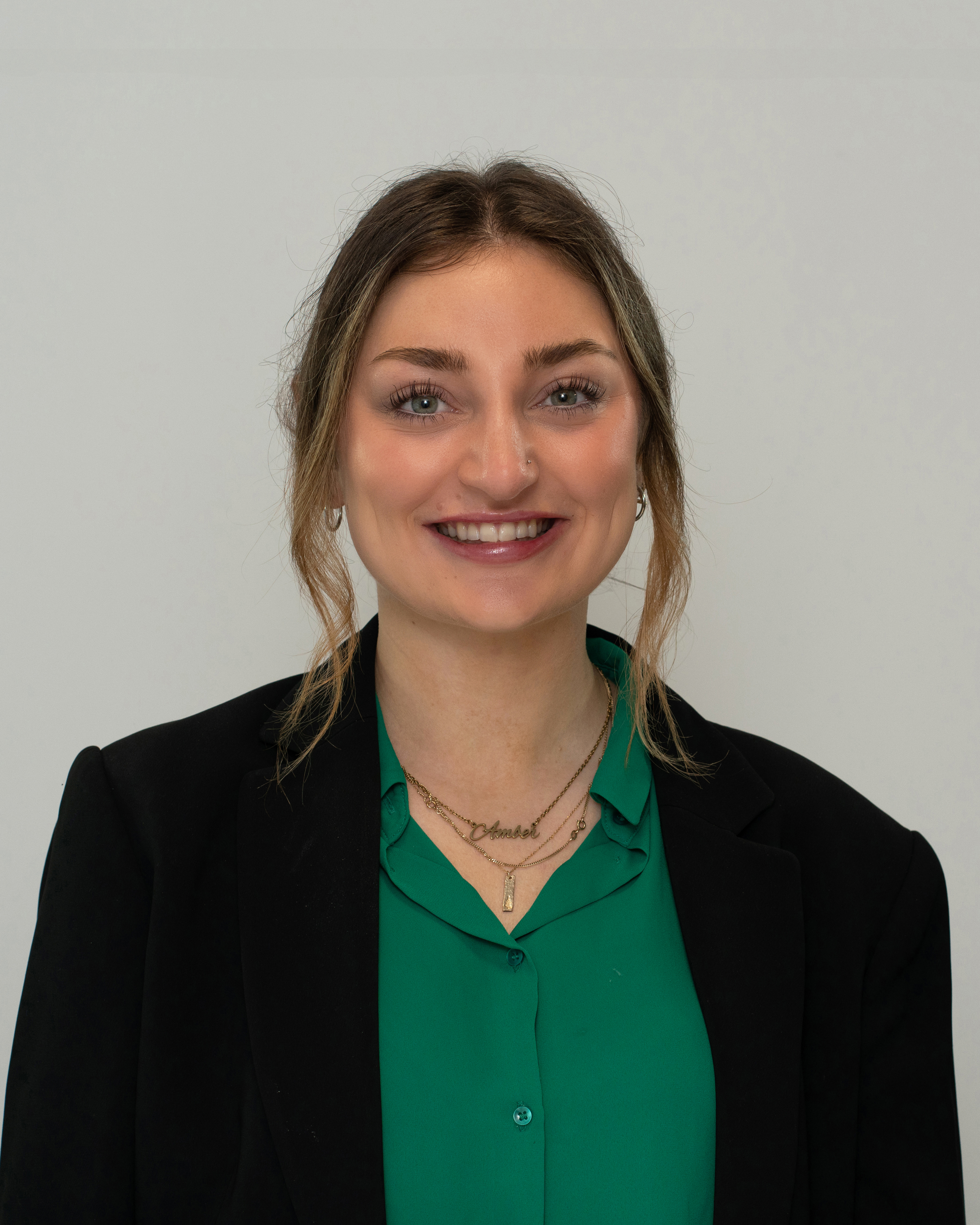 Amber  Delaunoy, Viewing Assistant
